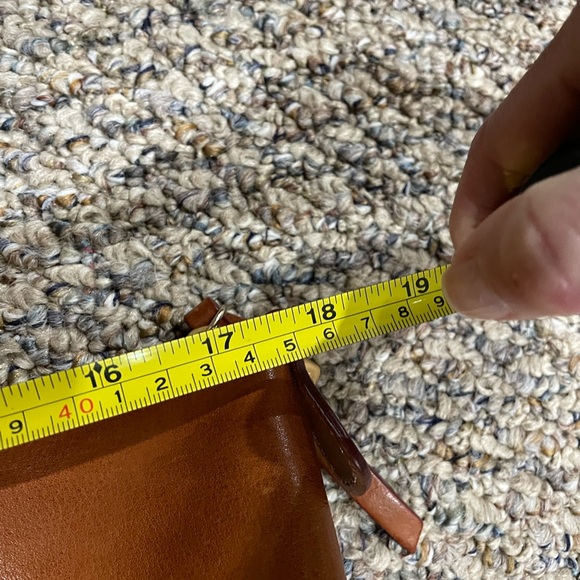 Dooney & Bourke leather handbag - Picture 8 of 9